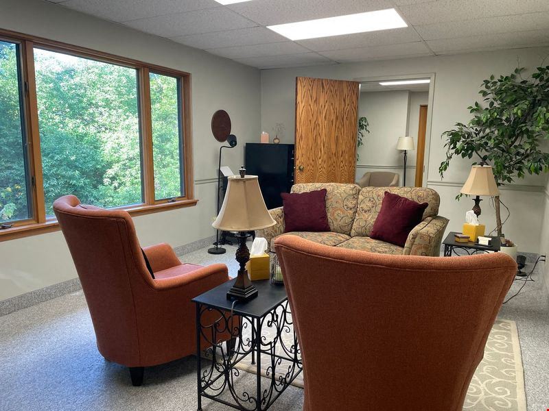 5113 N Executive Dr Suite 103