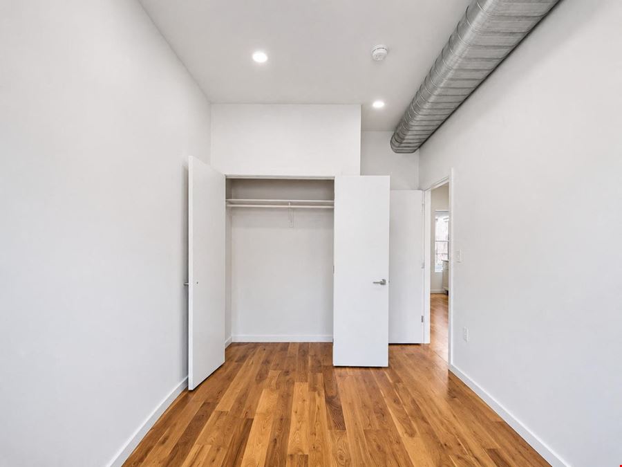 85 Rockaway Ave