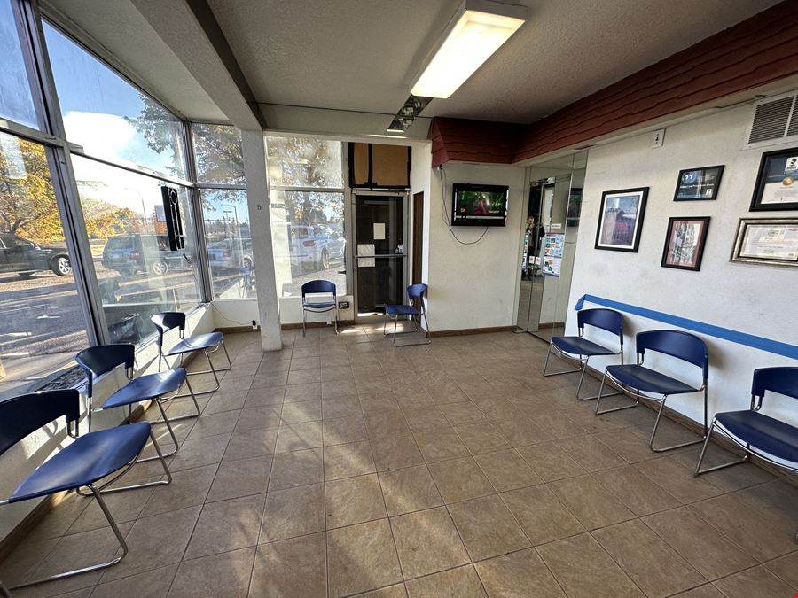 5700 W Alameda