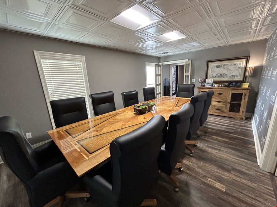 10 Lakeland Circle