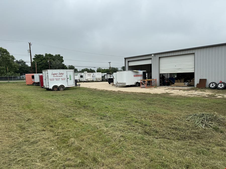 Industrial Warehouse With Highway 87 East & TX-161 Frontage