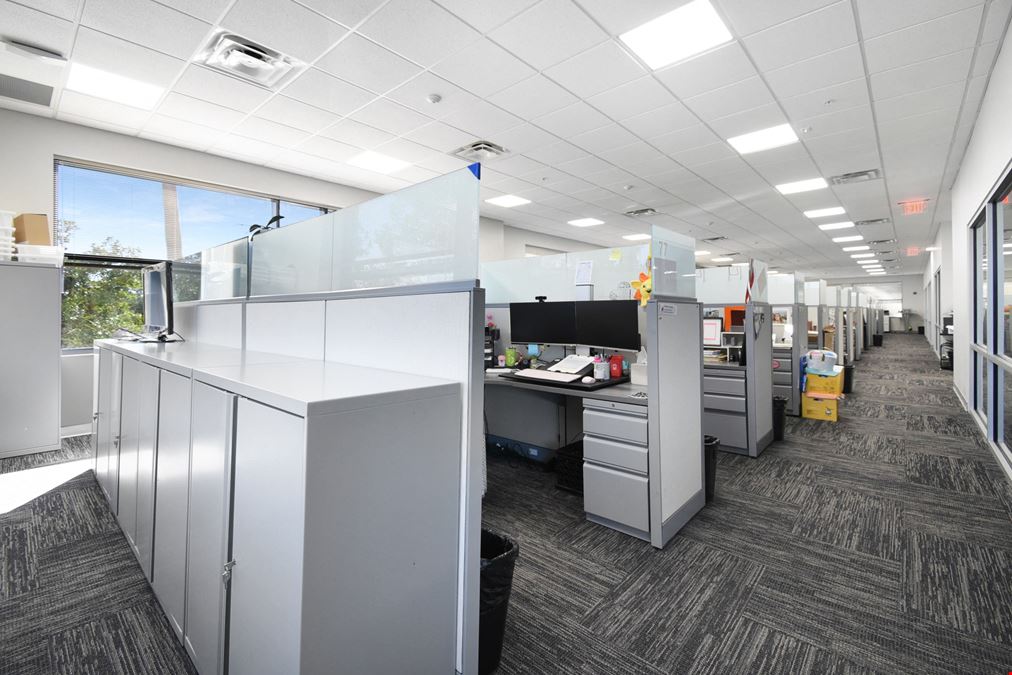 405 Golfway West Drive