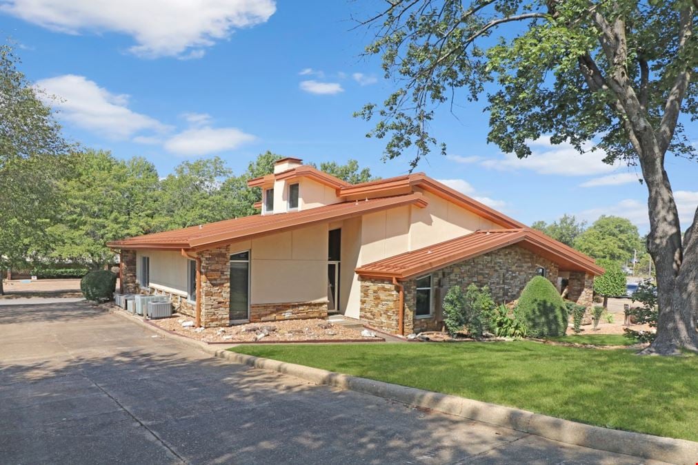 906 Osler Dr
