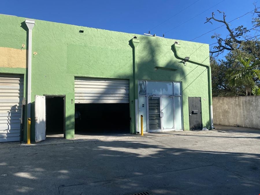 2051 NW 15 Ave