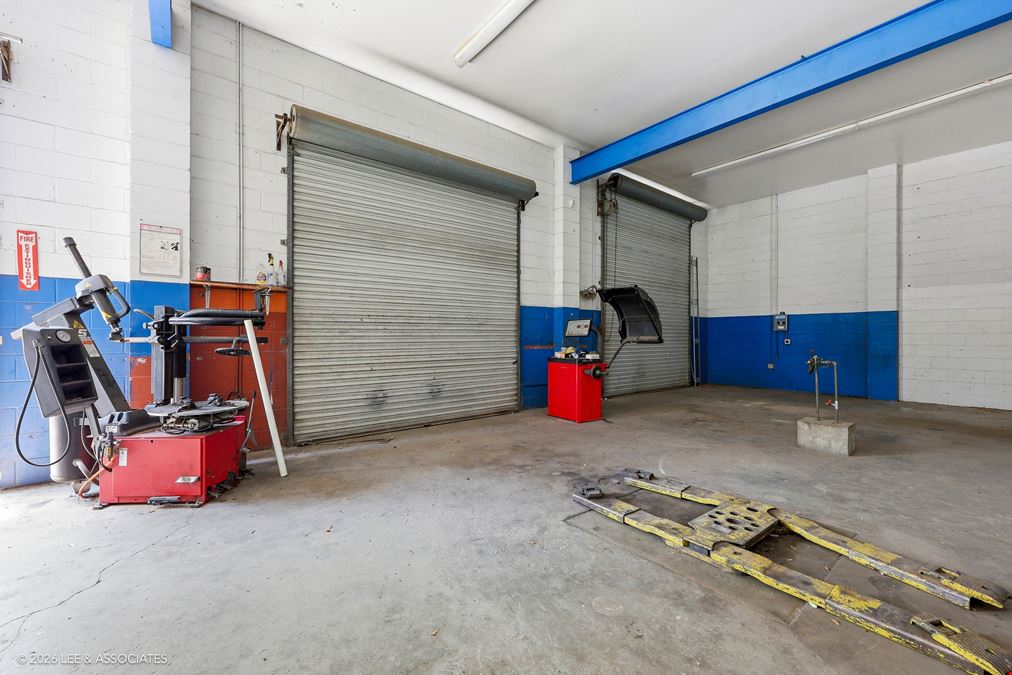 2290 NE 1st Blvd