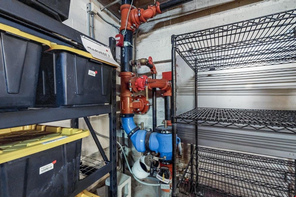 TWO SUITE WAREHOUSE WITH MEGA ELECTRICITY