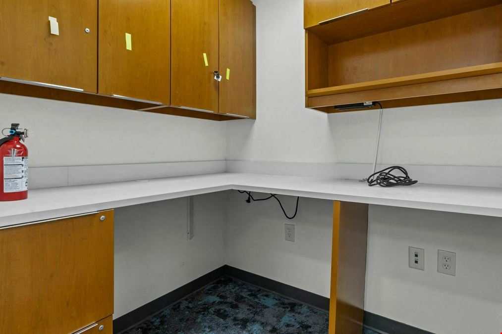 Allisonville Professional Turnkey Medical Office