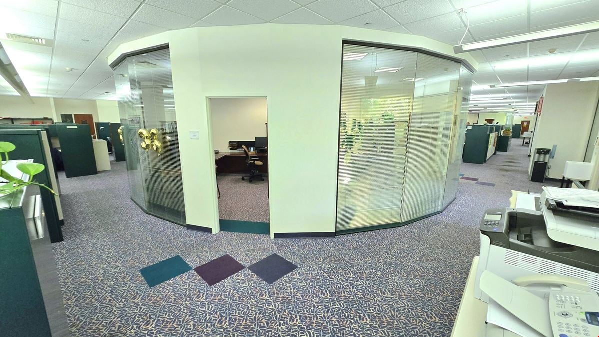 Rare Corporate Office Center near Downtown!