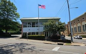 Freestanding Office on Highland Avenue