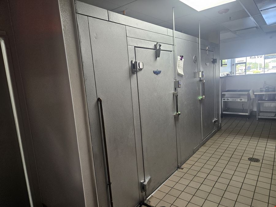 Turn-Key Restaurant on Harlem Ave