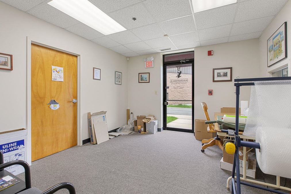 Industrial flex Unit for Lease in Newburyport Seacoast Business Park