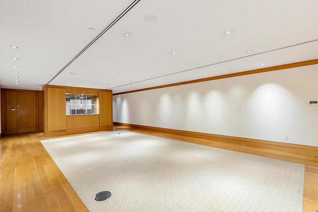 4200 Wildwood Parkway (R025)