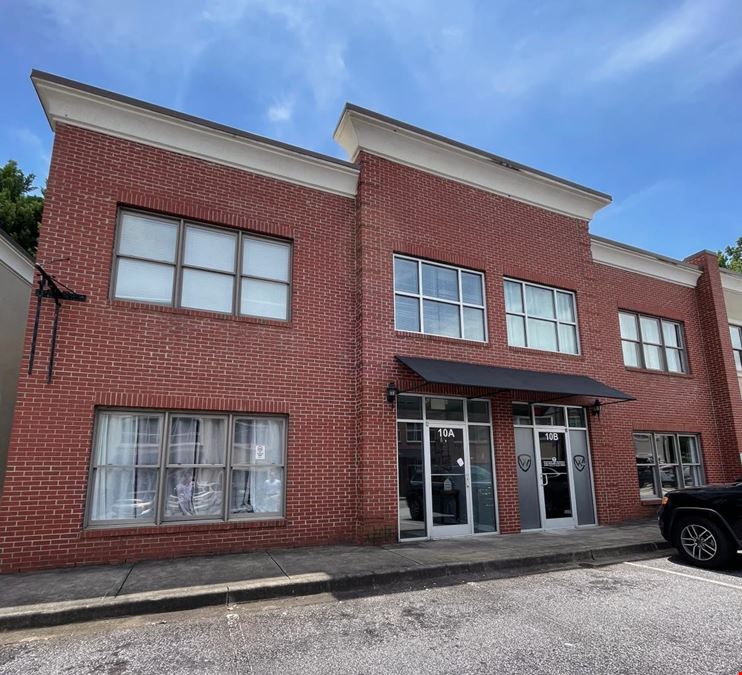 955 W Wade Hampton Boulevard