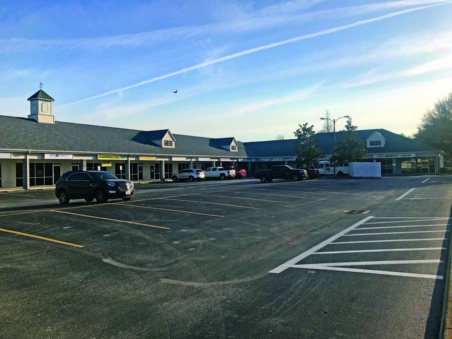 Huntington Hills Plaza