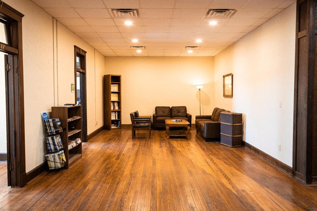 123 E William J Bryan Pkwy