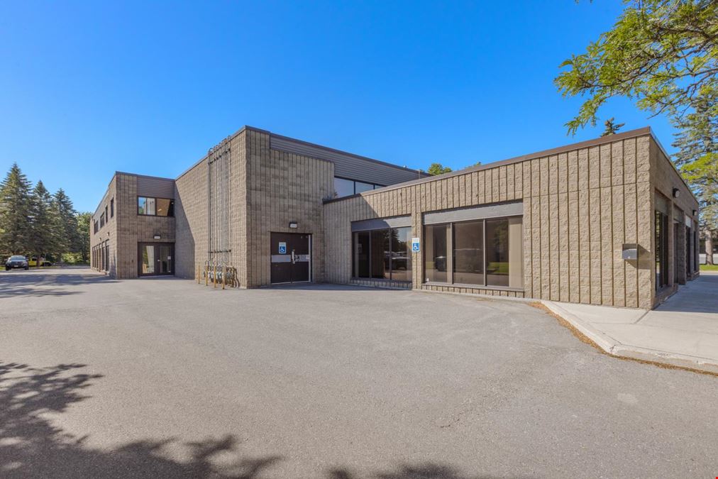155 Terence Matthews Crescent unit 1&8