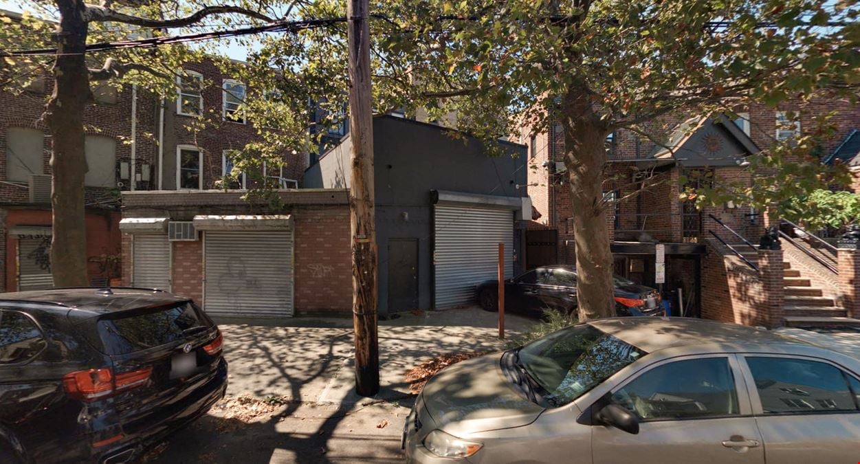 1,900 SF | 1236 E 37th Street | Vanilla Box Storage Space for Lease