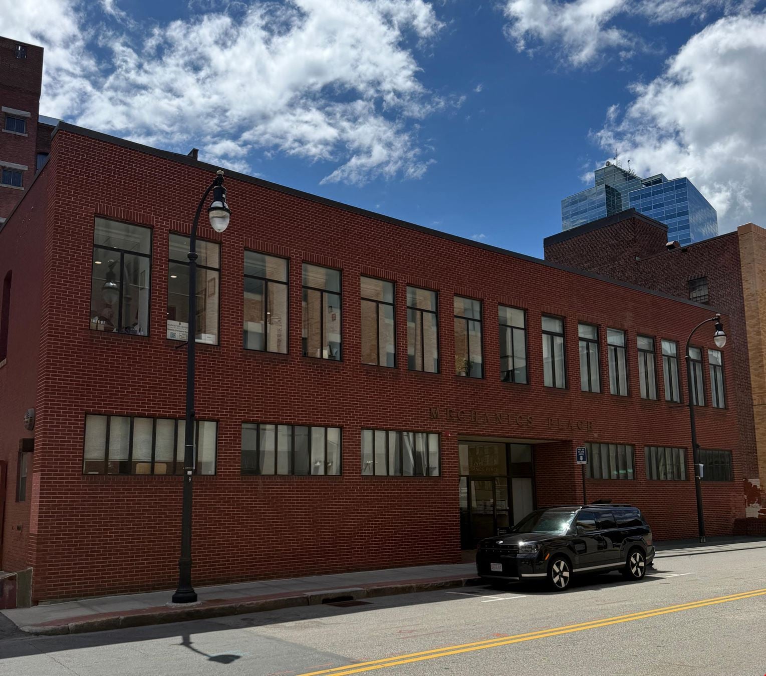 27 Mechanic Street