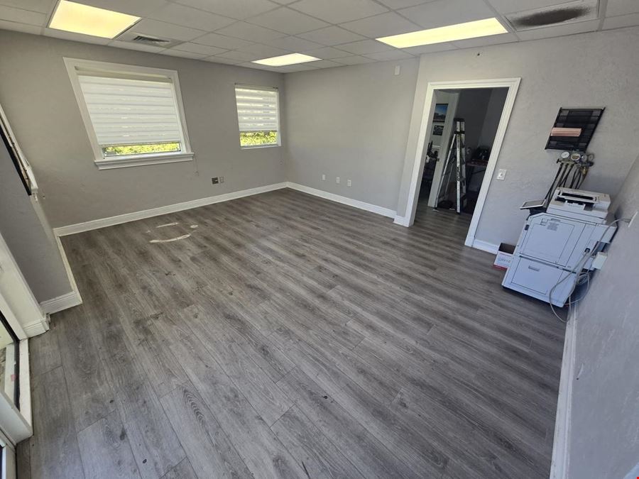 Corner Unit in Sunrise Industrial Park