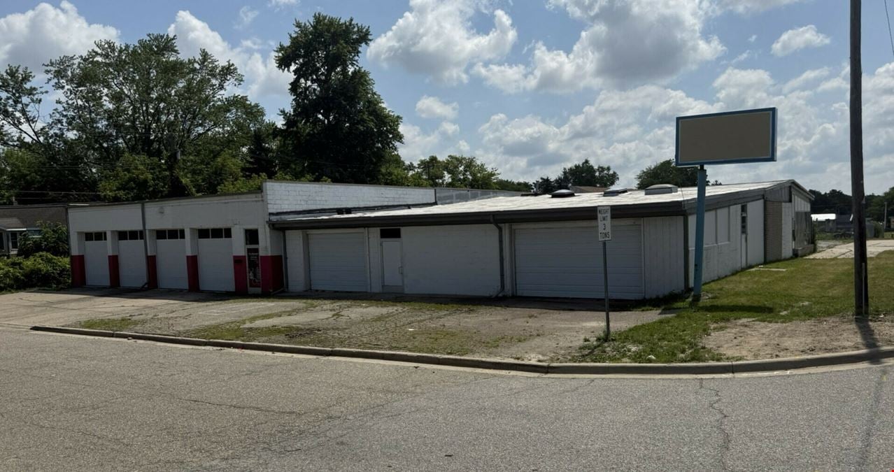 Pontiac - Freestanding Light Industrial/Automotive Warehouse
