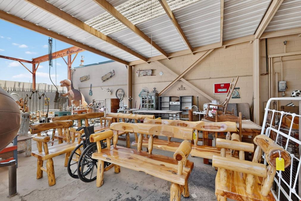 CONCRETE TILT UP WAREHOUSE SHOWROOM WITH GATED AND PAVED YARD