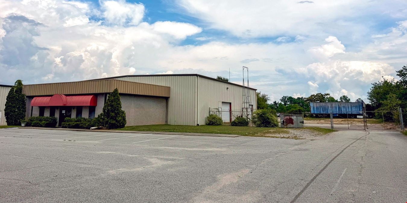 109 Commercial Blvd