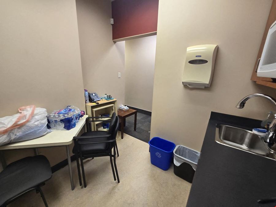 Bearspaw Plaza: Medical Office Space