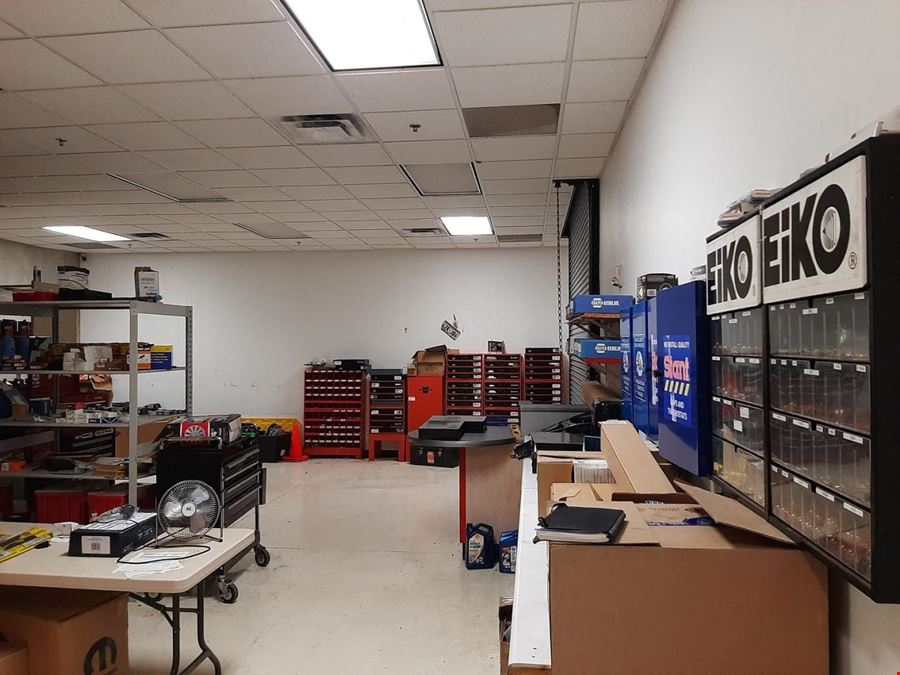 Industrial / Mix Use Industrial Space for Lease 12655 West Rd