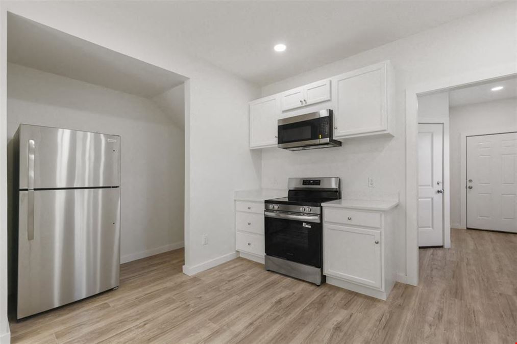 1310 E Alamo St