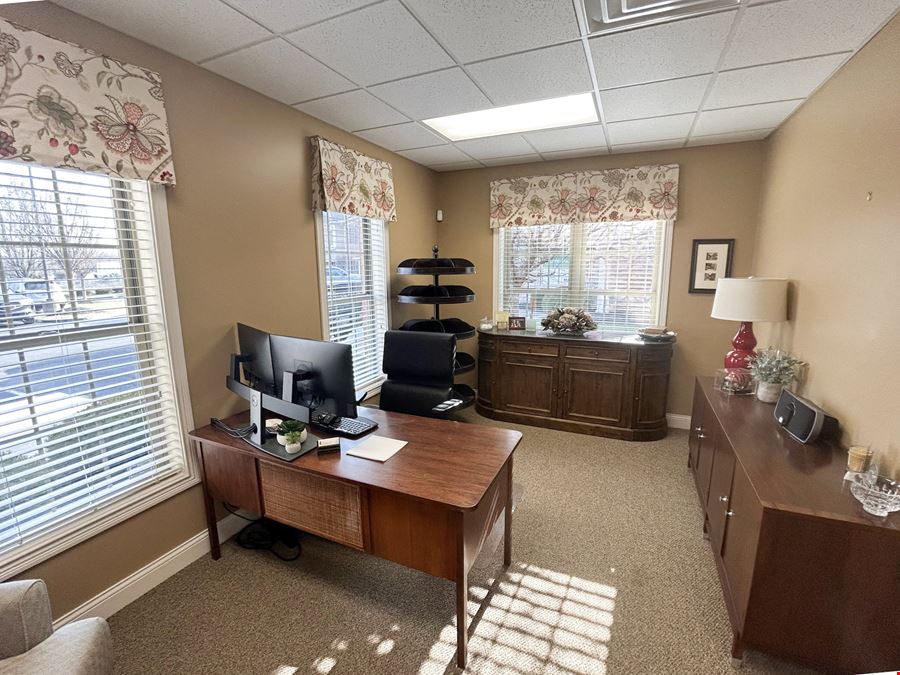 5082 Wooster Rd - Wooster Park Office Condos