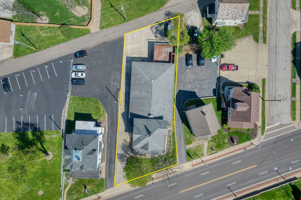 832 S Main St