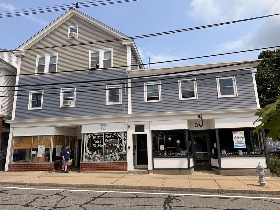 Prime Downtown Warren 11 unit Mixed-Use Investment -  26 Child St