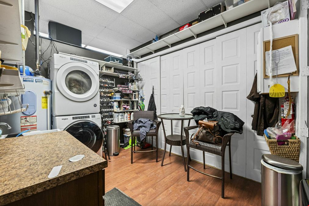 Shear Madness Salon For Sale