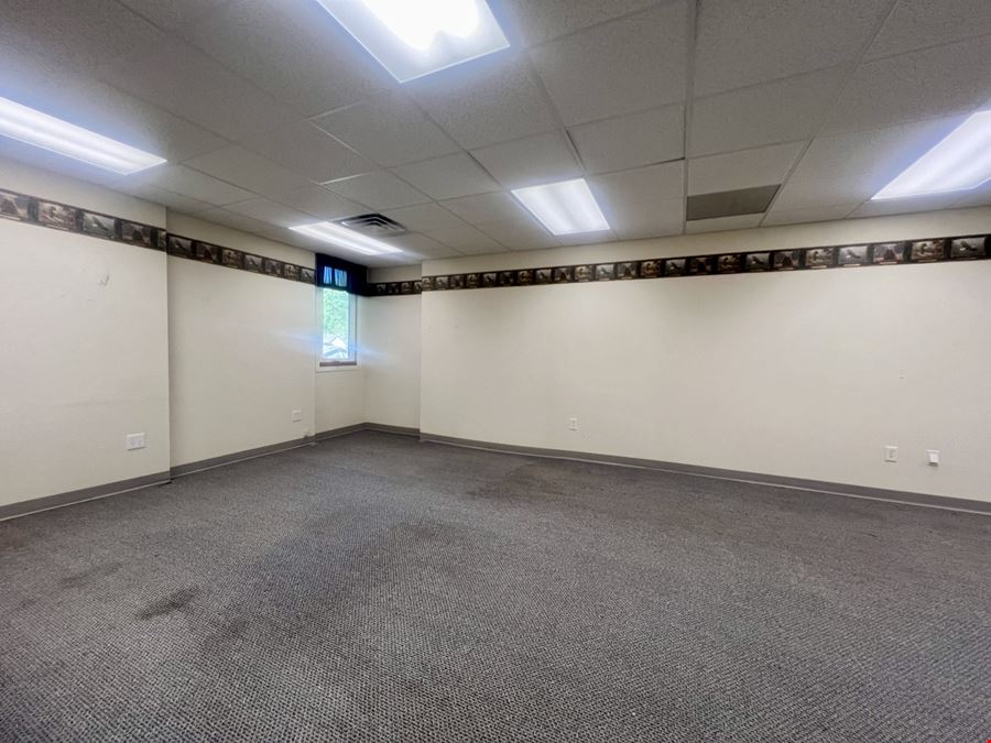 Janesville Office | Retail Space