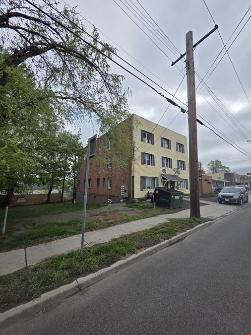 3205 E Main St