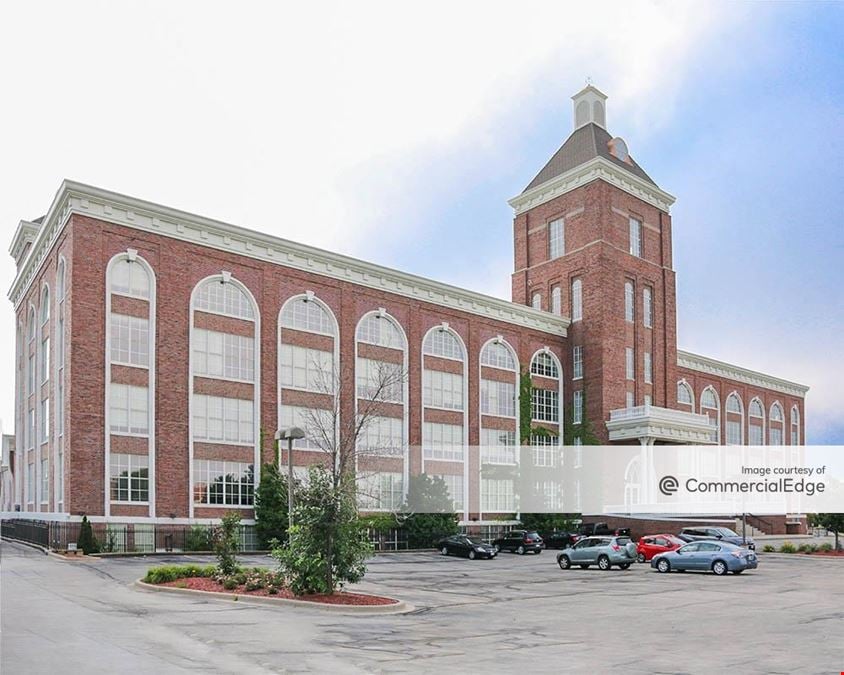 East Lake Towers Corporate Center