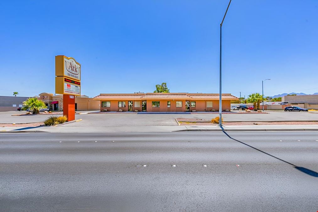 1651 N Rancho Dr