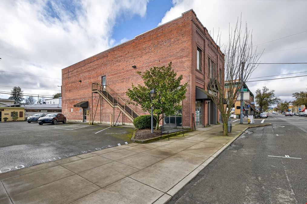 700 E 1st Street