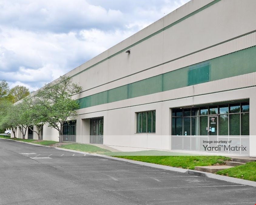 Airpark Business Center - Building 1415