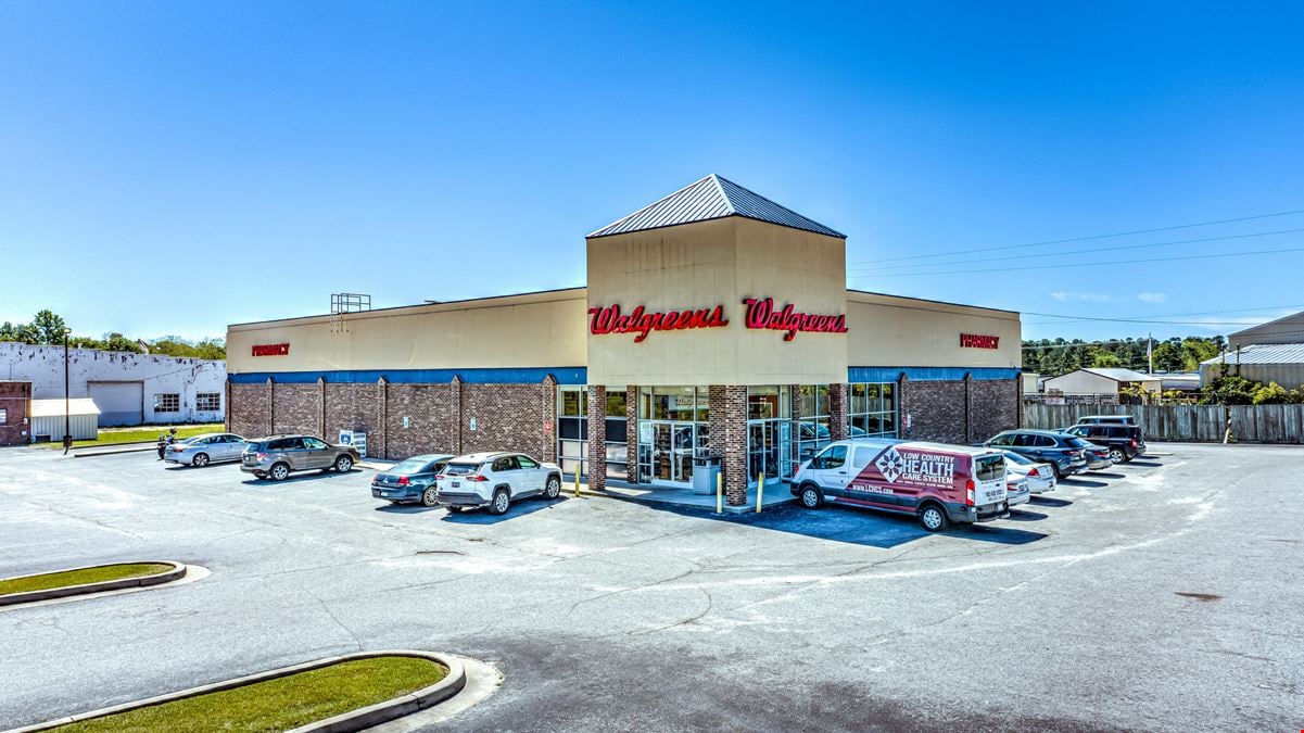 ±9,600 SF Walgreens (Dark)