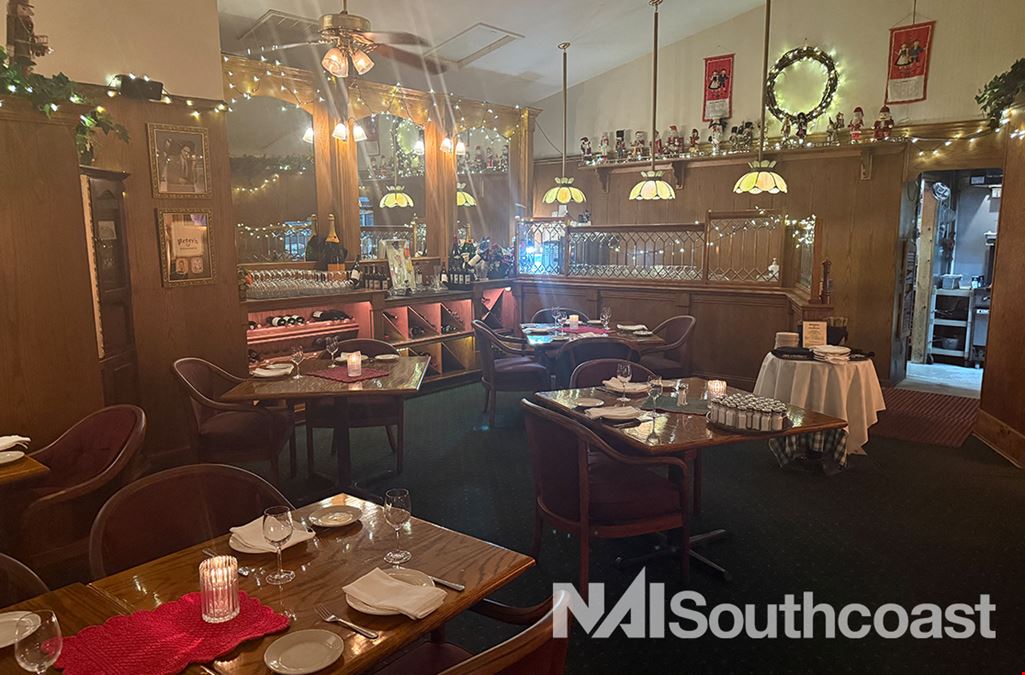 Turnkey Restaurant in Downtown Jensen Beach