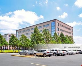 Broadmoor Austin - Building 4