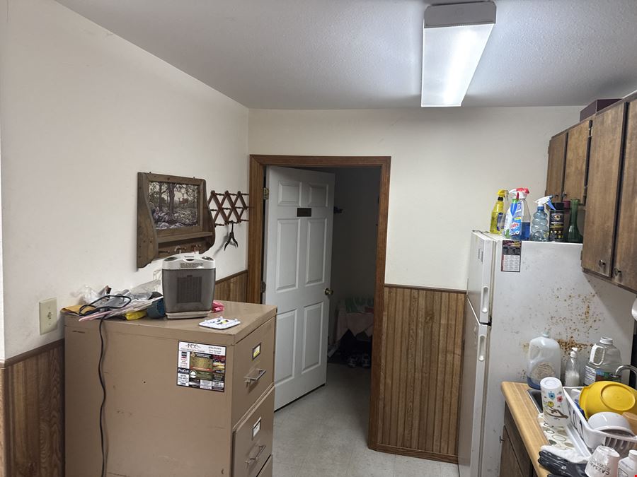 Commercial 6000 Square Feet Hope Arkansas