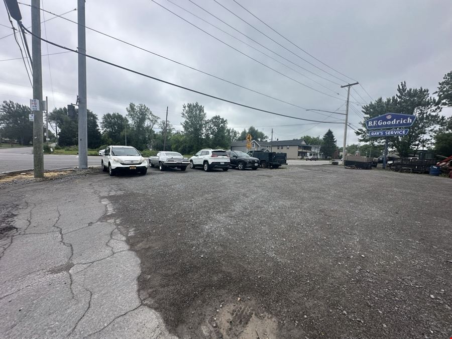 6530 Broadway - Auto Repair Shop with Residential Bonus