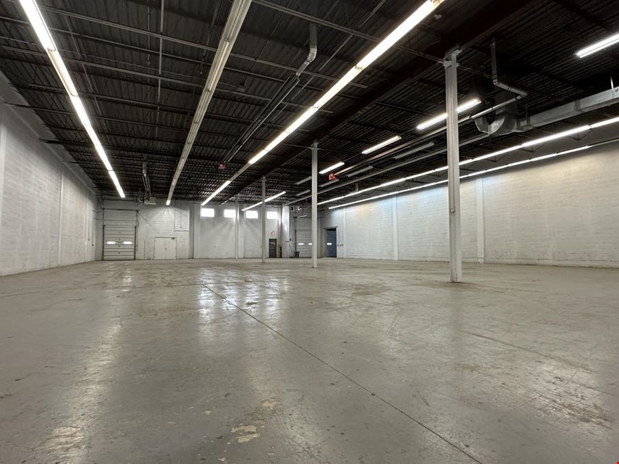 400 Canarctic Drive, North York Ontario M3J 2P9