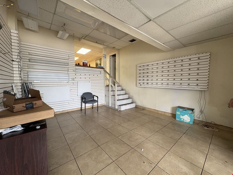 5220 NW 72nd Ave, G35