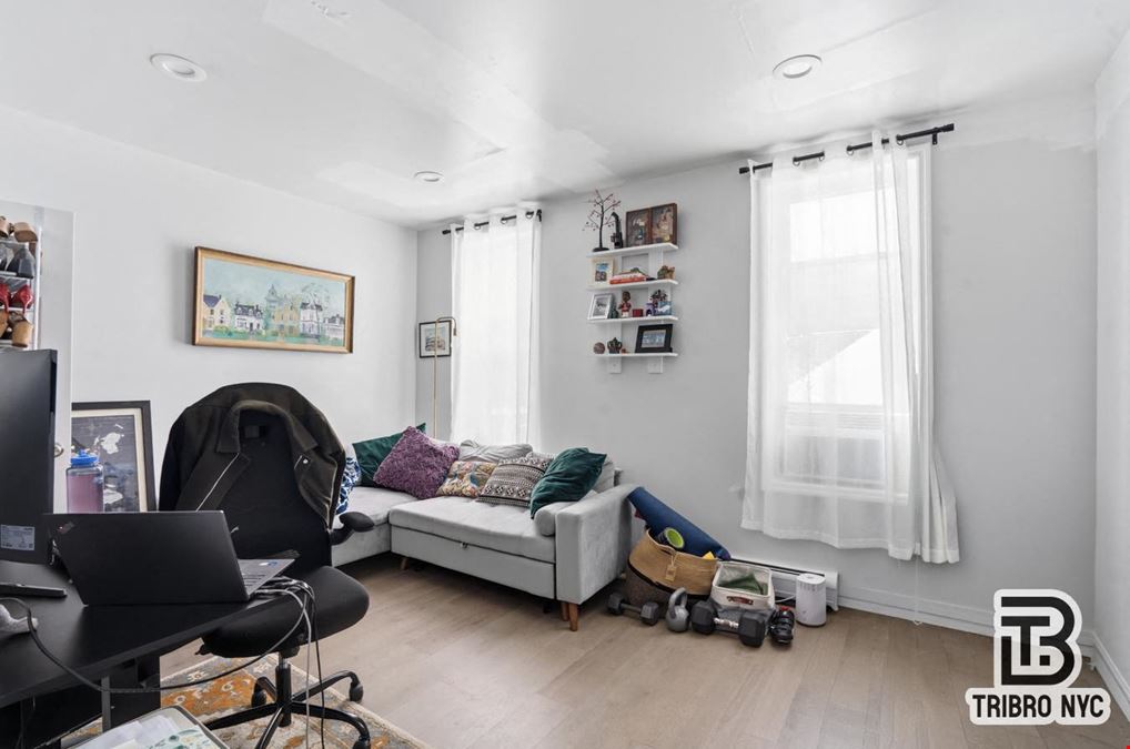 126 Hall St