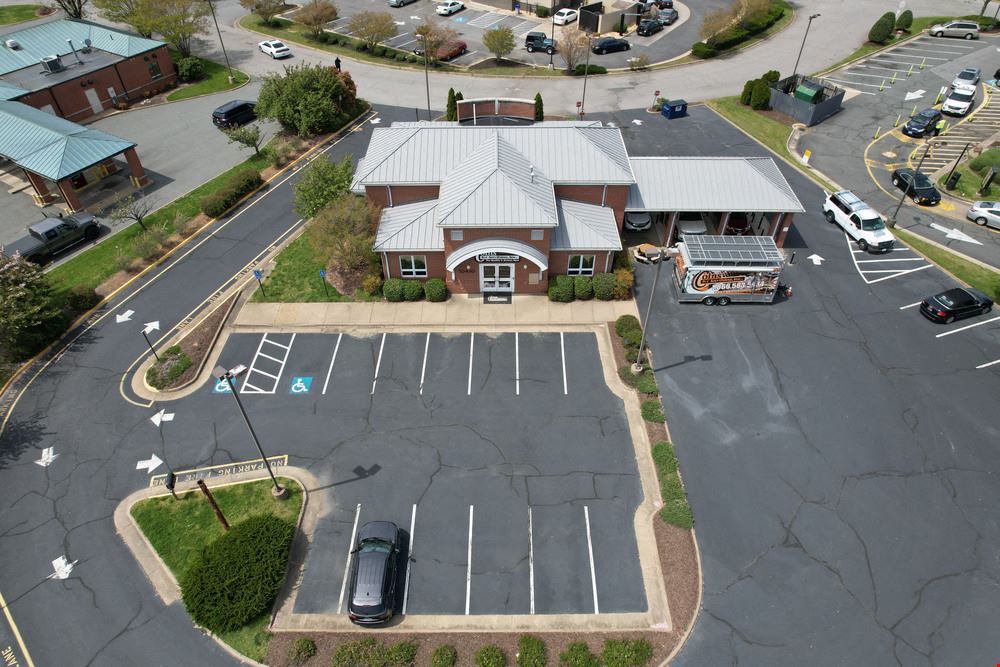 End Cap w/ Drive Thru at Lighted Corner