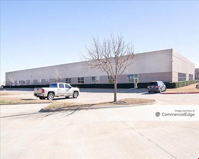 4950 Amon Carter Blvd
