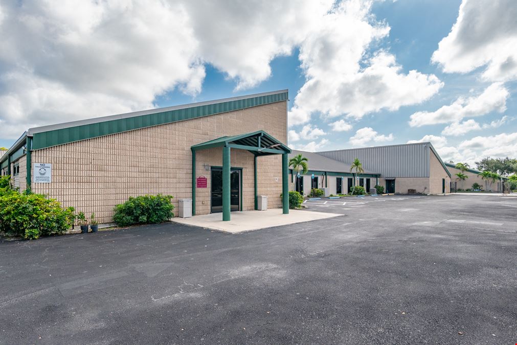 2120 Collier Ave For Lease